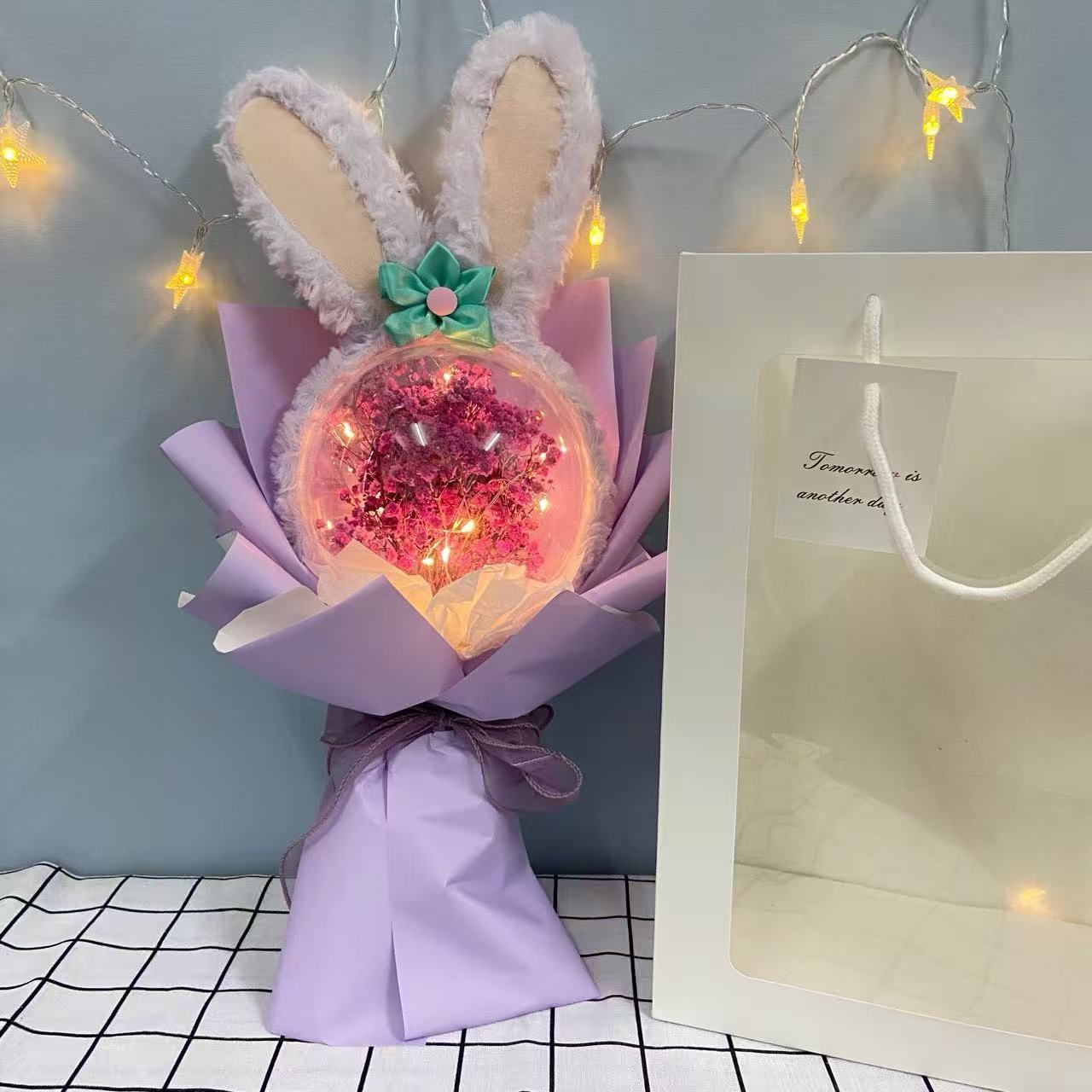 Small‑sized acrylic flower ball